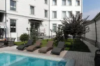 Garnet hotel - Private Pool