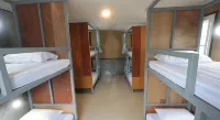 Chomjan Hostel