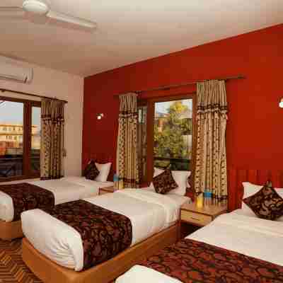 Sauraha Holiday Home Riverside by Managed Hotel Surya Adventure Rooms