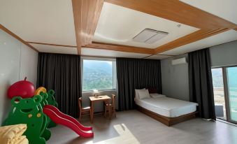 Ulsan Yeongnam Alps Sandia Oncheon