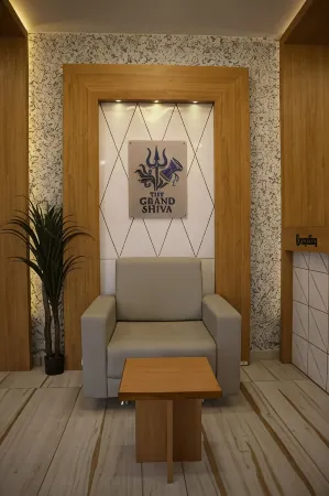 Hotel The Grand Shiva Отели рядом с достопримечательностью «Храм Дваракадиши»