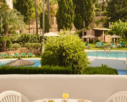 Aparthotel Ona Campanario Hotels near Elviria