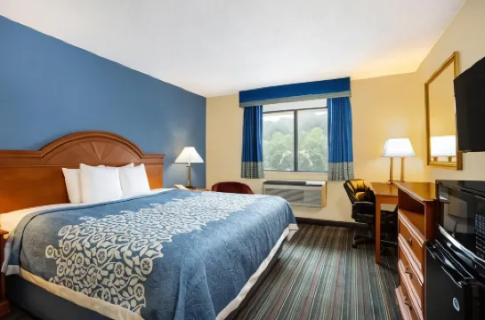 Days Inn by Wyndham Runnemede Philadelphia Area