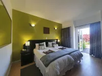 Langholm Hotel