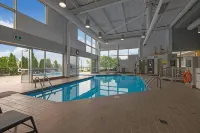 Holiday Inn PETERBOROUGH-WATERFRONT by IHG - Pools
