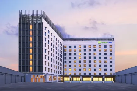 Holiday Inn Express Jakarta Pluit Citygate