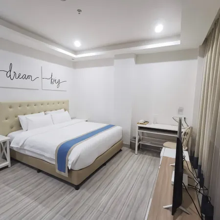 Hampton Suites