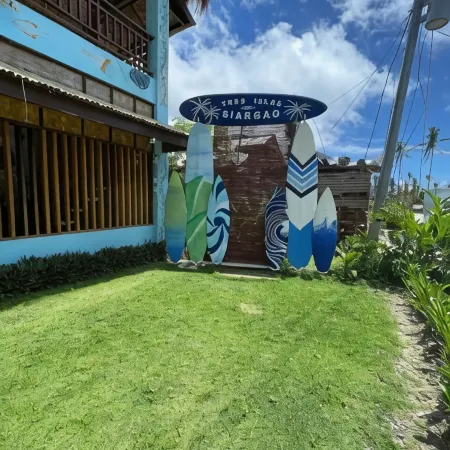 Tres Islas Hostel