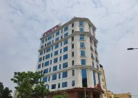 Kingdom Hotel CUA Lo Hotels near Đảo Lan Châu