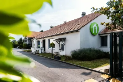 Campanile Montesson - le VÉSINET Hotels near Point de vue