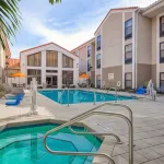 Hampton Inn & Suites Orlando/East UCF Area Hotel di Chuluota