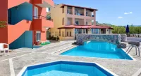 Dedalos Beach Hotel - Strand