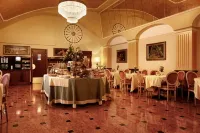 سانتا باربرا هوتل فنادق في Peschiera Borromeo