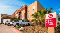 Best Western Plus Kenedy Inn
