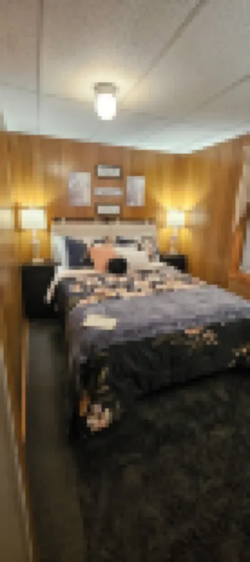 Cozy cottage on Pleasant Pond - 4-Star