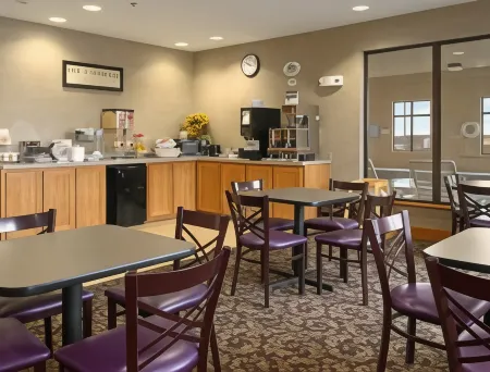 Super 8 by Wyndham Columbia East