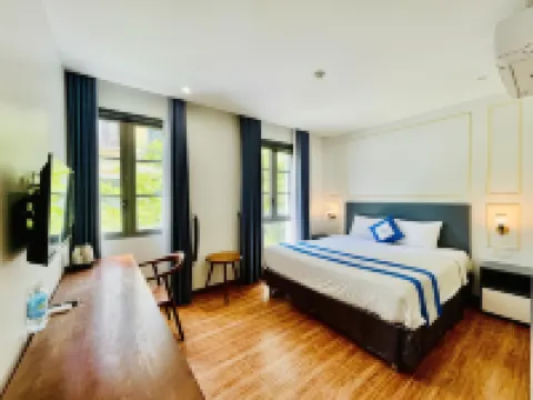 Oceanis Hotel Hotels near Khem Beach