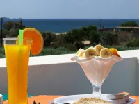 Plaka Hotel I โรงแรมใกล้หาด Plaka Beach