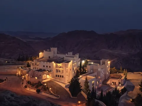 Grand Mercure Petra