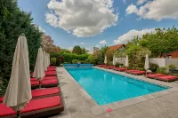 Pensiunea Nora Prestige - Pools