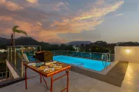 StayVista at Nova Nest with Rooftop Pool