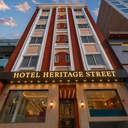 Hotel Heritage Street ! 100m from Golden Temple ! Parking & Restaurant