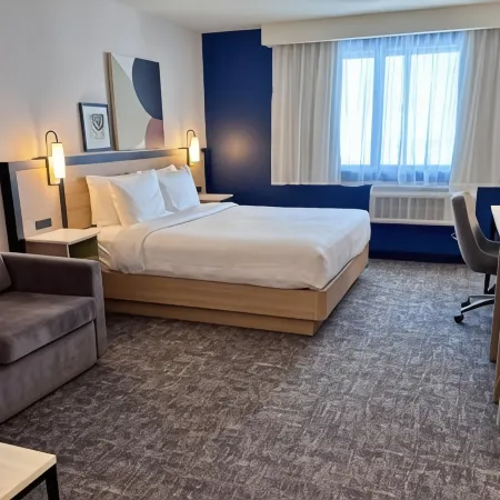 Spark by Hilton Montreal Brossard