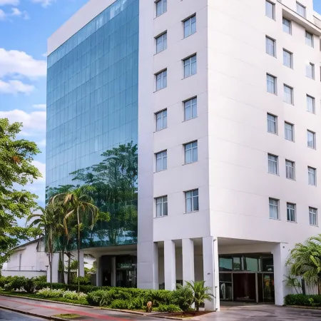 Itapoã Executive Hotel Отели рядом с достопримечательностью «Стадион «Миран»»