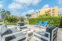 Right on Eagle Beach - Oceania Residences 2 bedroom/2 bath ground level - 3 星級