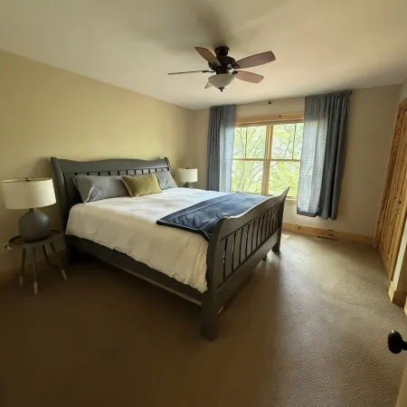 Peaceful Lakefront Cabin w/ Sauna & Loft-pet friendly