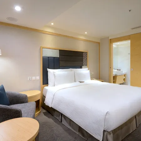 Sonnien Hotel Отели рядом с достопримечательностью «Станция метро Dongmen»