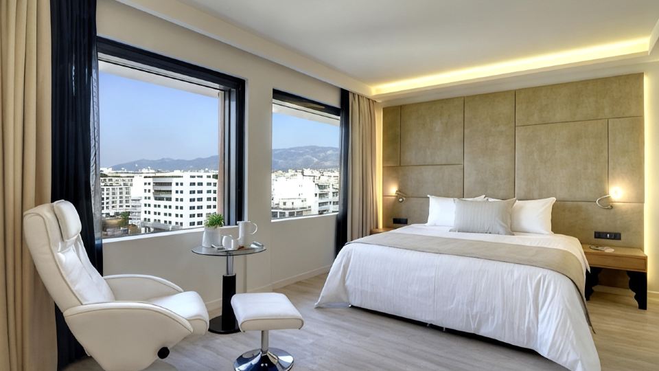 Plaka Hotel