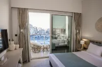 Redcon Suites