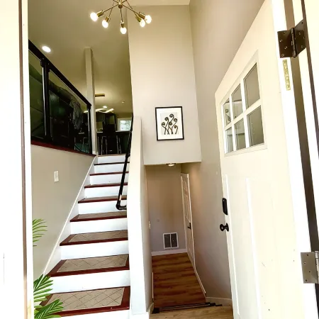 Cozy Spacious Home Near Muckleshoot, Pet Friendly