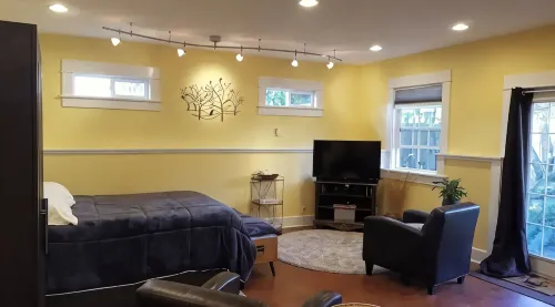 Charming, Private, Detached Studio! - Holiday Apartments