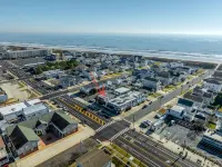 Couples retreat + Pets OK! Center of Town: Unit #2 Hoteles en Brigantine