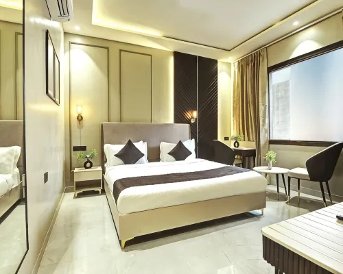 Saltstayz Select - Pitampura Hotels near Rohini