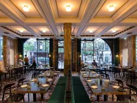 Pestana Porto - A Brasileira, City Center & Heritage Building Hotels near Fernandine Wall