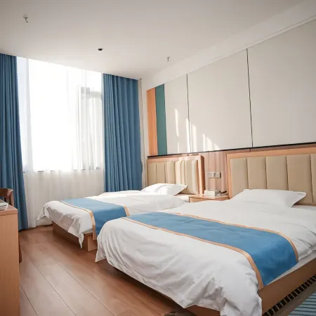 Baoying Mantanghong Grand Hotel