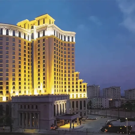 Gaozhou Yayuan Theme Hotel（Xiantai Avenue Store）