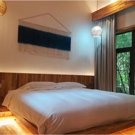 Luhe. Luoxi Valley Homestay;