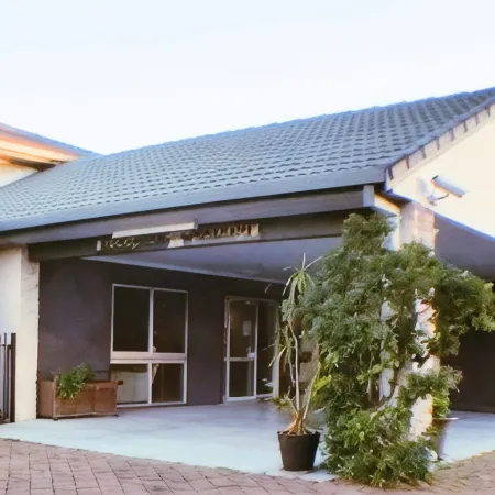 Avlon Gardens Motel