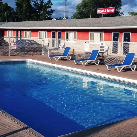 Maple Leaf Inn