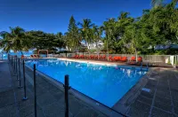 Auberge de la Vieille Tour - Pools
