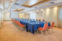 Lordos Beach Hotel & Spa