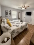 Villa Paraiso Lutz 4B/2B