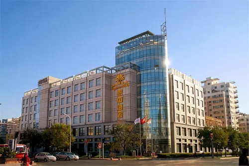 Elegance Hotel