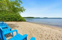 “A Gem” 4Br & 2BA—Private Sandy Beach & Bike Path Access - Wifi