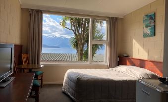 Te Anau Manapouri Lake Hotel