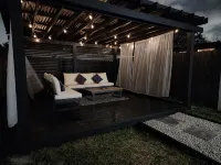 3BR, 3 BATH house NEW JACUZZI. SLEEPS 11 - Homestays